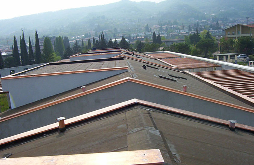 Impermealizzazioni di capannoni e tetti
